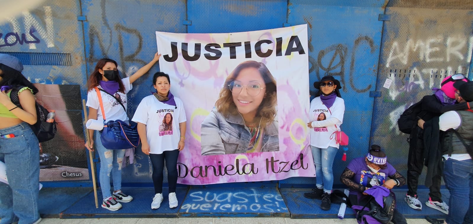 Ana Lilia Torres Rodríguez, mamá de Daniela en la marcha del 8M en CDMX del 2022