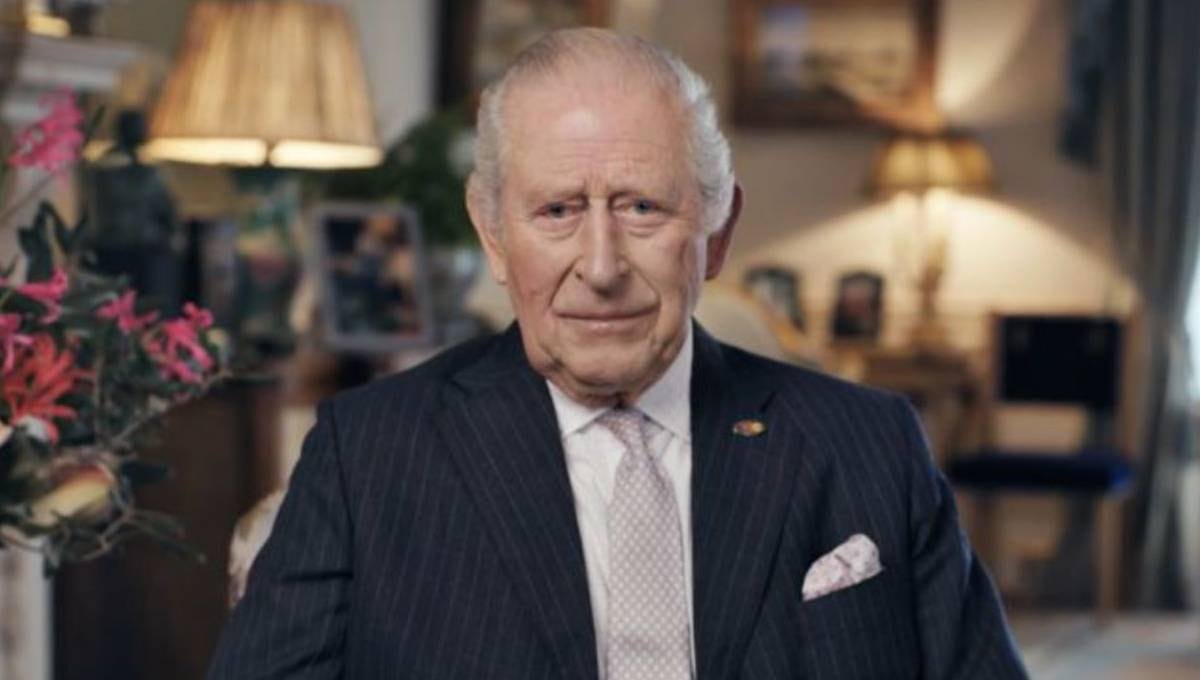 Rey Carlos III manda mensaje sobre su salud