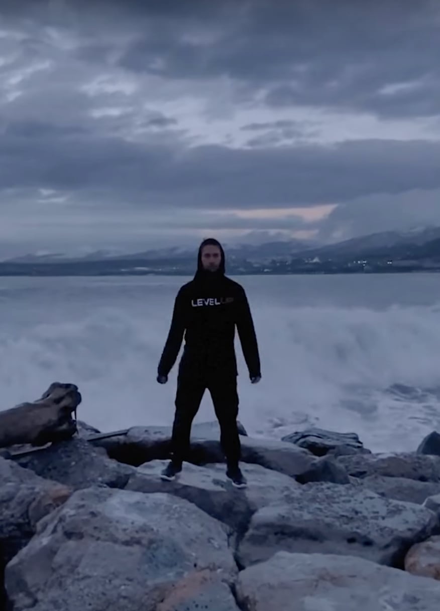 Vladimir Khrisanfov, influencer que retó al mar