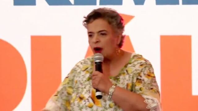 Beatriz Paredes en primer debate del Frente Amplio por México