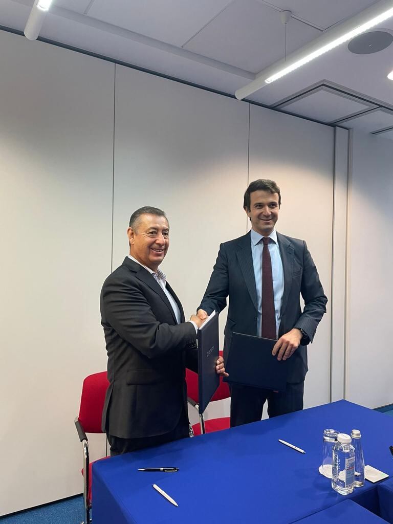 Firma del acuerdo entre Birmex y RDIF