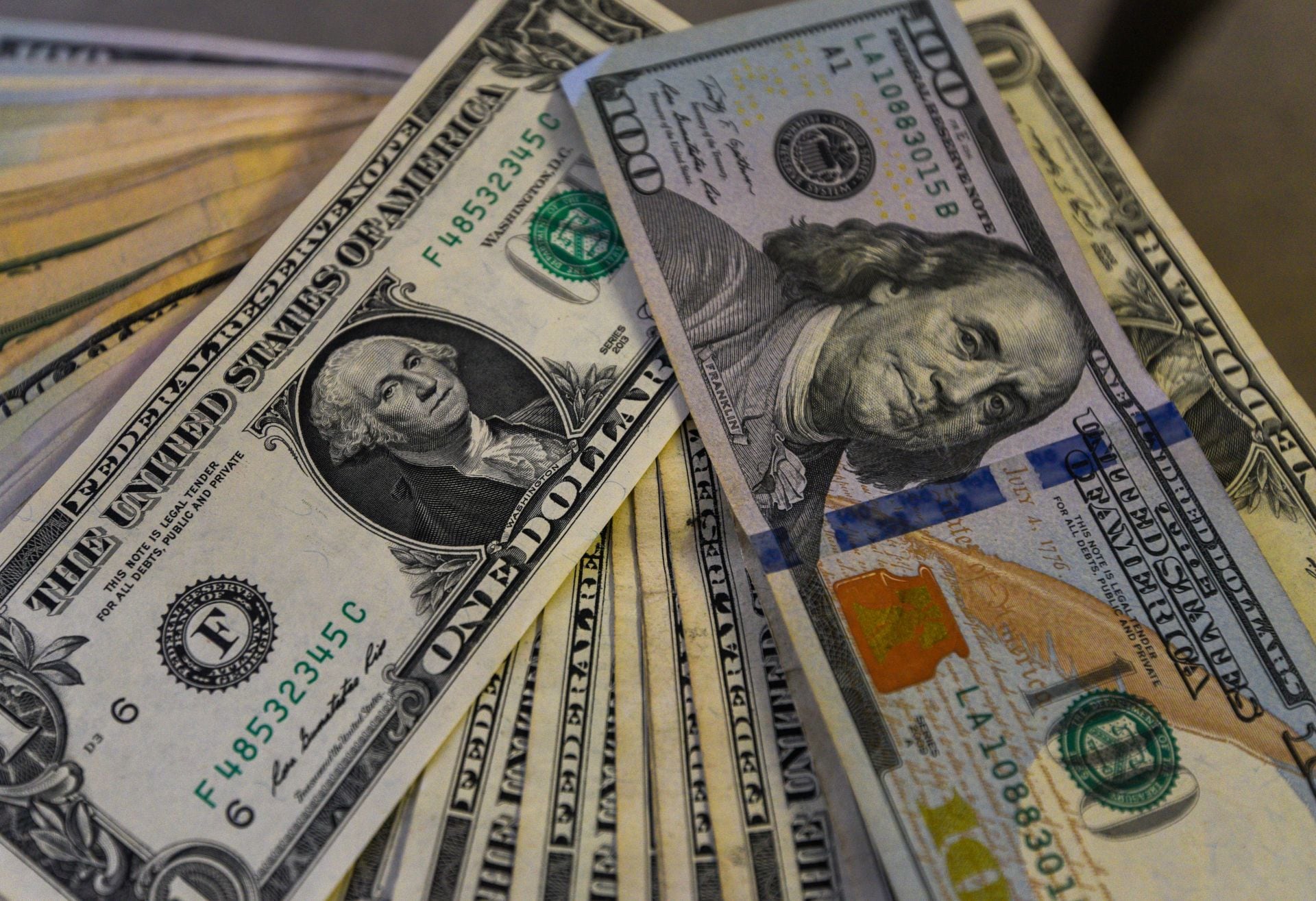 Súper peso mexicano frente al dólar hoy 19 de agosto