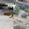 Balacera en Andares deja la peor foto del día: Una mamá se lanza sobre su hija para protegerla