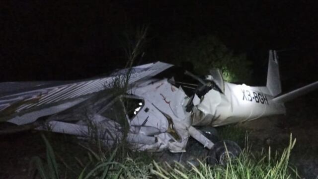 Avioneta se desploma en García, Nuevo León