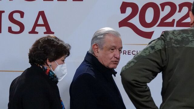 AMLO y Delfina Gómez