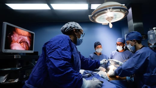 ISSSTE promueve diagnóstico oportuno del cáncer de próstata y atención especializada