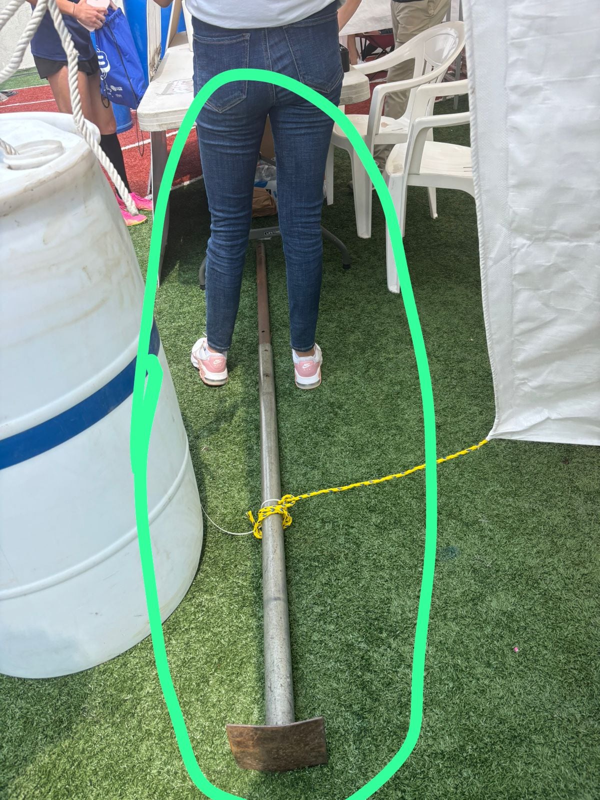 Tubo que golpeó a menor de edad durante la Copa Faro