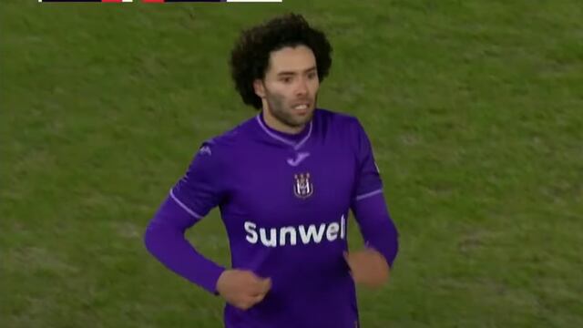 Charleroi vs Anderlecht, partido del Chino Huerta en la Liga de Bélgica