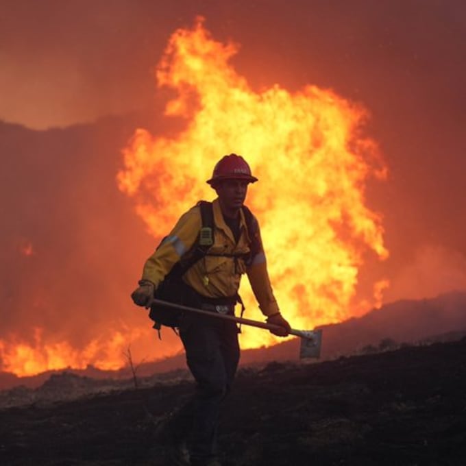 ICE deporta a dos bomberos mexicanos que combatían incendios en Estados Unidos