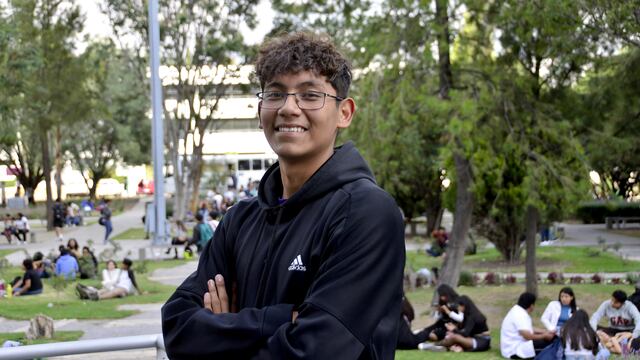 Julio Oswaldo Serrano, estudiante de prepa BUAP, representará a México en los Juegos Deportivos Escolares Centroamericanos y del Caribe