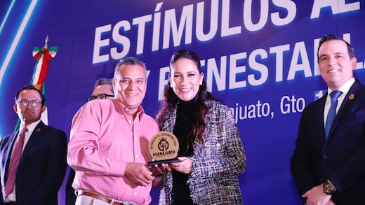 Libia Dennise García reconoce a servidores públicos con Estímulos al Desempeño 2025 en Guanajuato