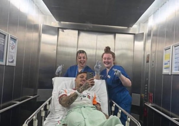 Noa Lang fue operado con éxito