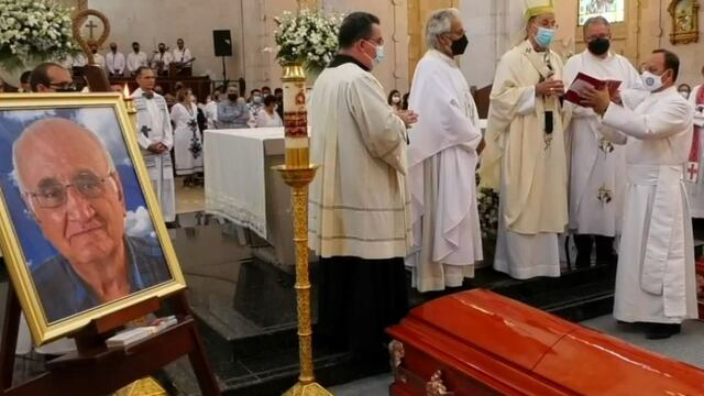 Misa de cuerpo presente para sacerdotes jesuitas asesinados