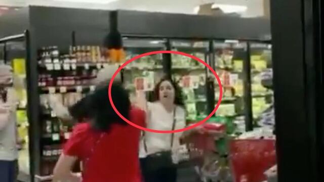 Mujer sin cubrebocas