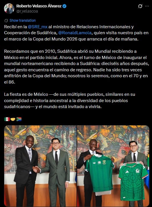 Roberto Velasco recibe a representante de Sudáfrica previo a la inauguración del Mundial 2026