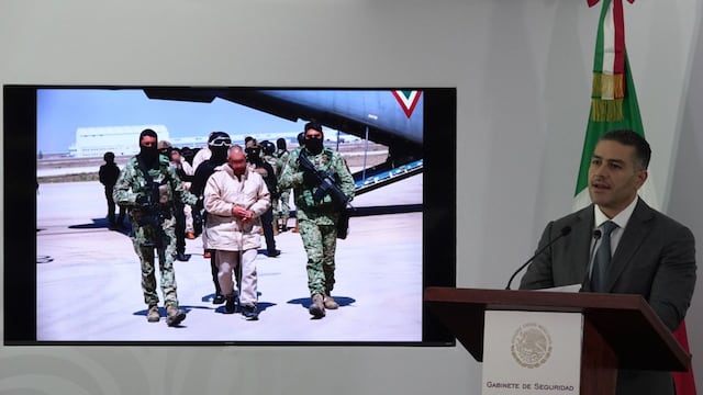 El WSJ reveló las medidas para lograr el envío de 55 capos de México a Estados Unidos sin que hubiera filtraciones ni asesinatos en condiciones extrañas