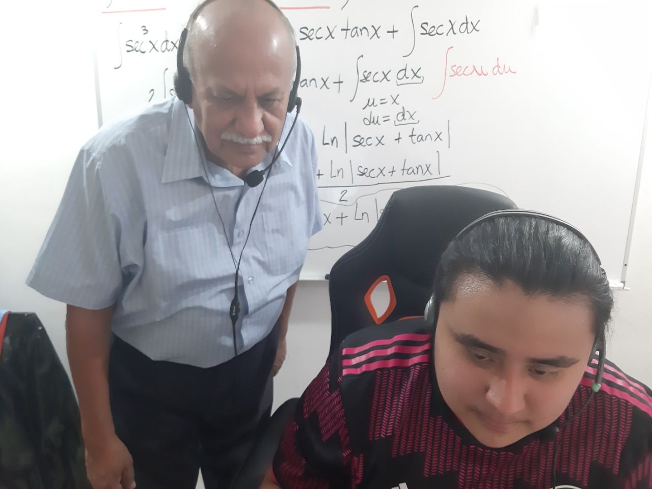 Maestro del IPN Carlos Eulalio Retana Argueta