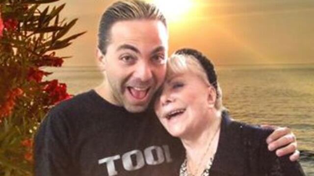 Cristian Castro y su abuela