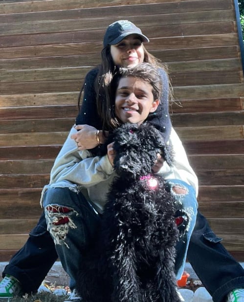 Danna Paola se pone romántica con Alex Hoyer