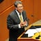 Ricardo Monreal se queja de retrasos en vuelos del AICM; advierte intervención del Poder Legislativo