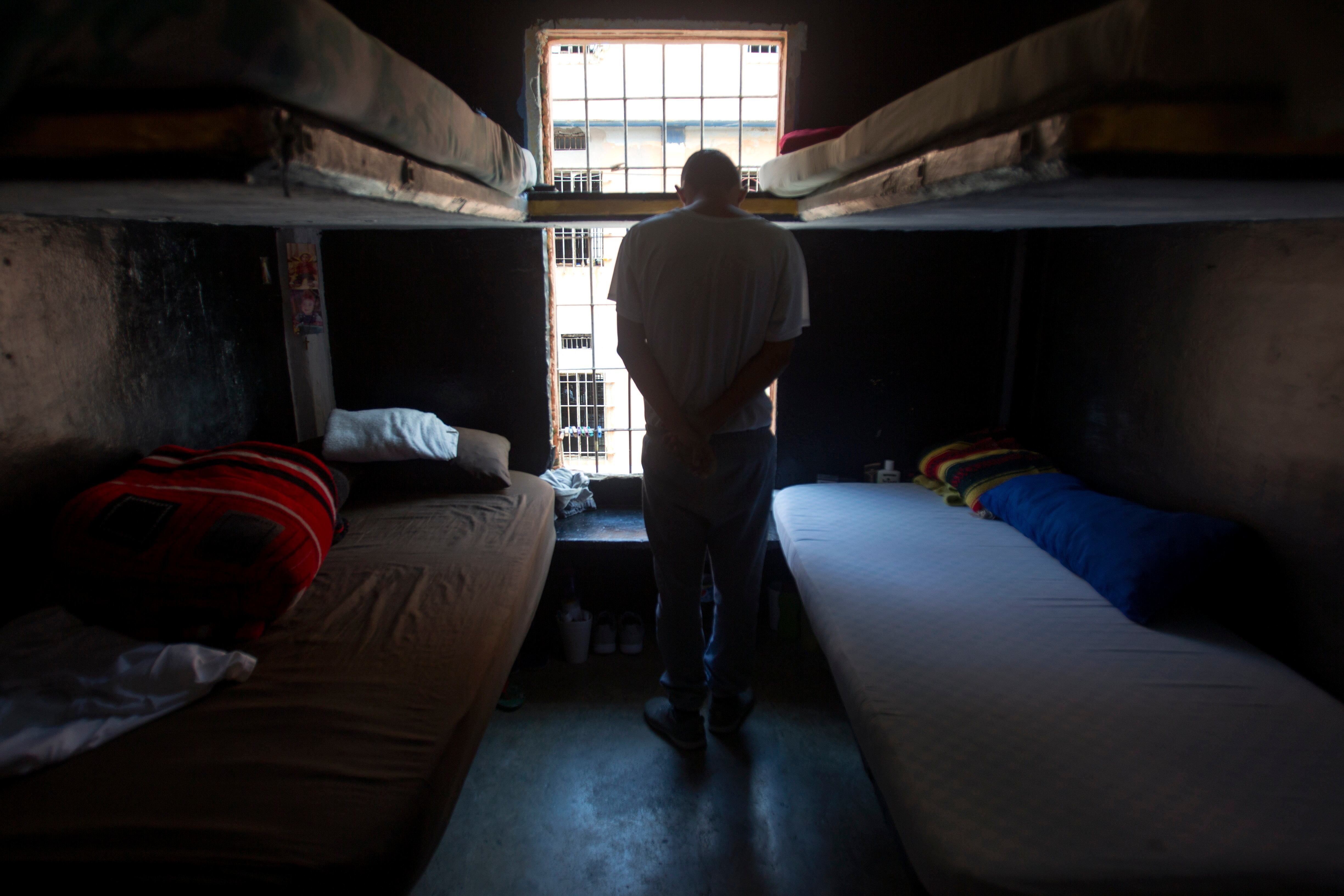 Interno en celda del Penal de Topo Chico