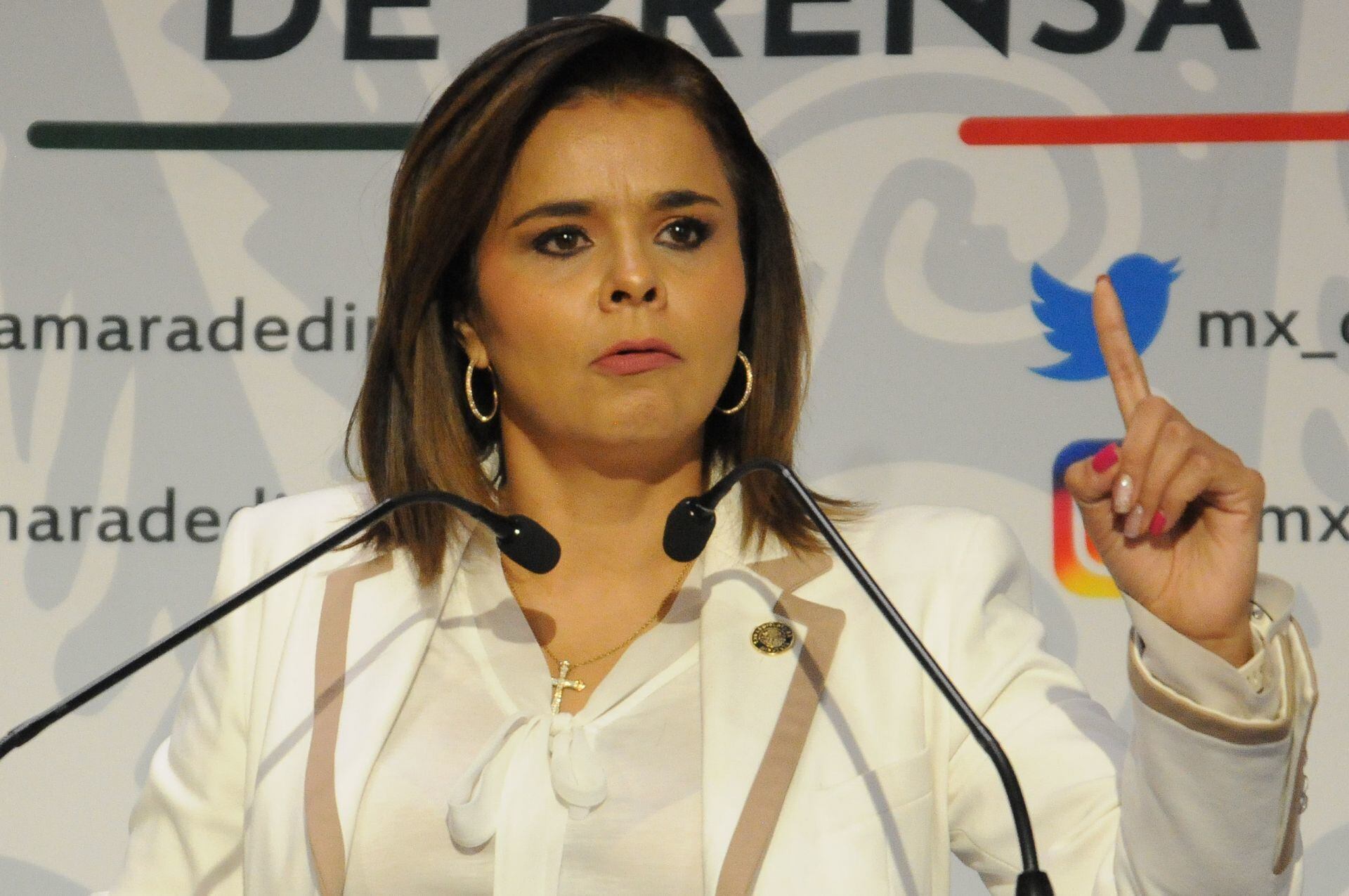 Monserrat Arcos Velázquez denunció a Alejandro Moreno por violencia política de género