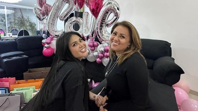 Gomita y su mamá Elizabeth Campos