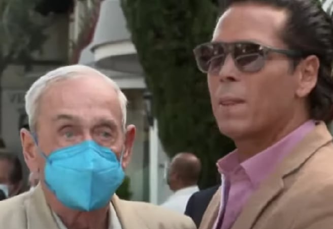 Roberto Palazuelos y su papá