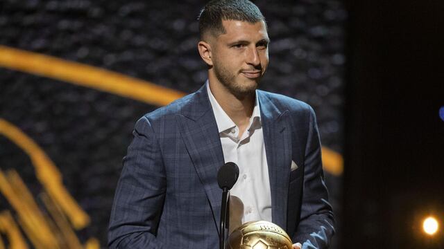 Guido Rodríguez se llevó un Balón de Oro a mejor medio defensivo y otros como mejor jugador del año.