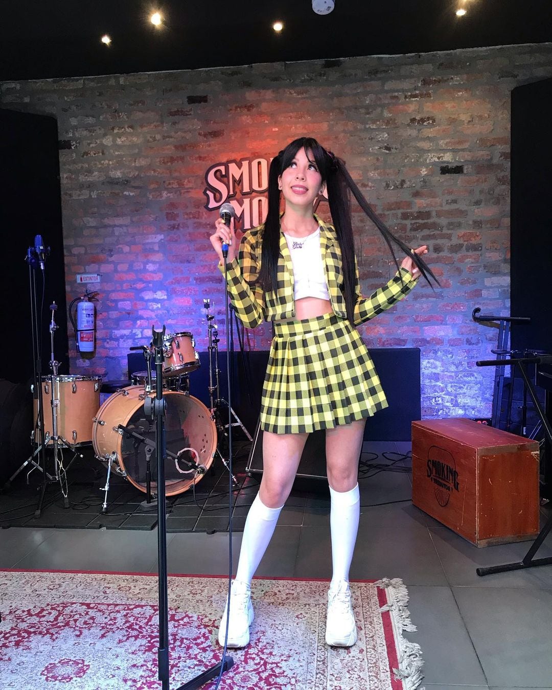 Lyv Marz, cantante que acusa a Kristal de plagio.