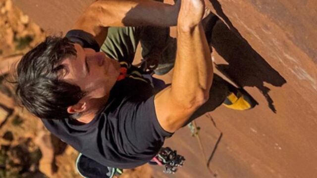 Otro alpinista llamado Aida Jacobson resultó lesionado