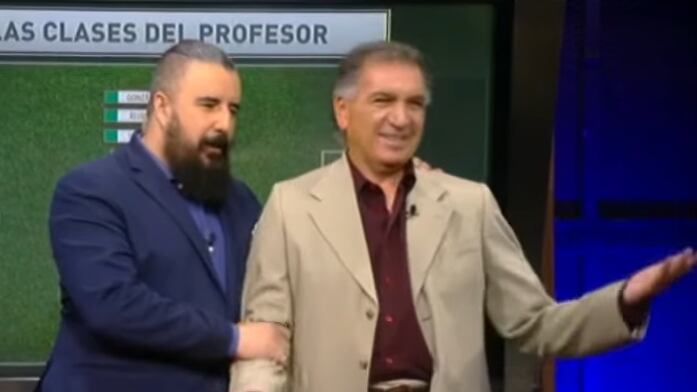 Álvaro Morales enloquece y propone a Mario Carrillo para resolver los problemas de la Selección Mexicana