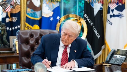 Trump quiere mandar hasta en las tasas de interés