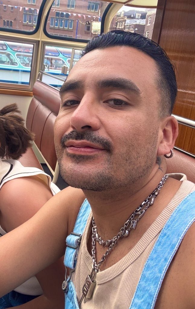 Turbulence, drag queen.