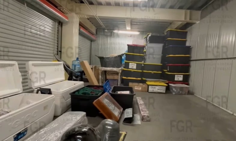 Esto encontró la FGR en una bodega rentada por Roberto Farías Laguna