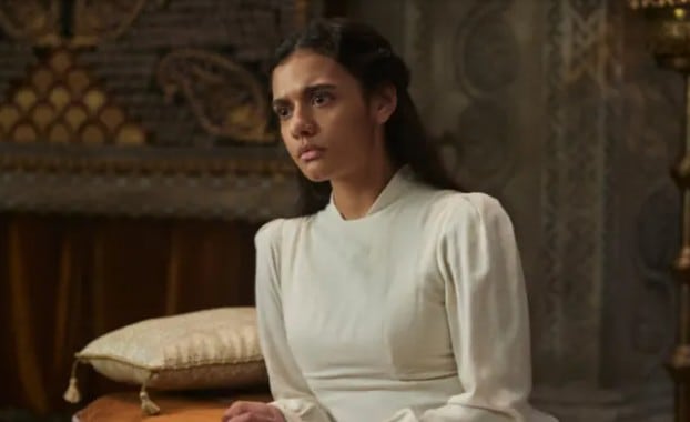 Madeleine Madden como Egwene al'Vere en La Rueda del Tiempo