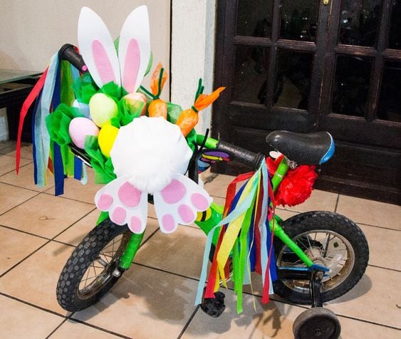 Decoración de triciclos para primavera: Bonito, bonito conejo