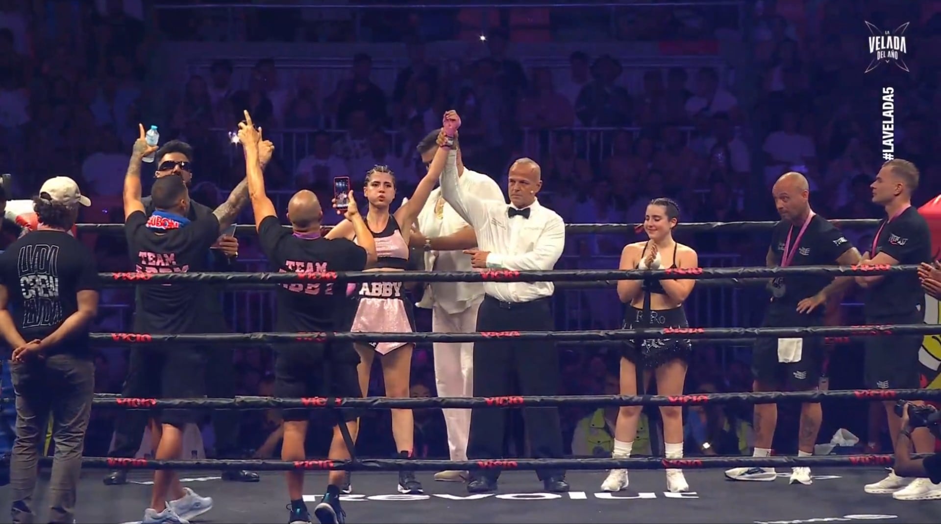 Combate de La Velada del Año 5: Abby vence a RoRo