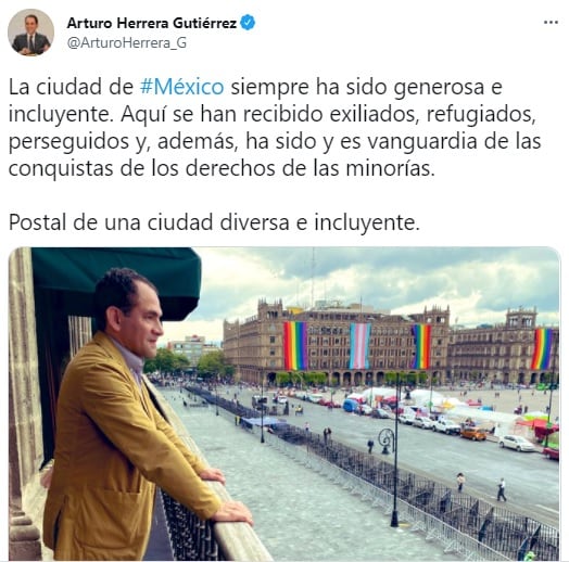 Publicación Arturo Herrera