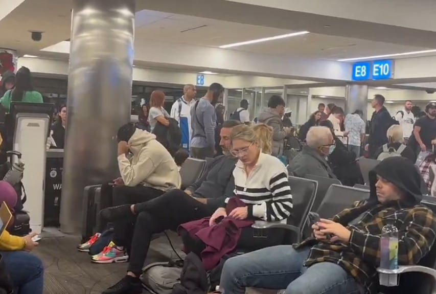 American Airlines cancela sus vuelos en Estados Unidos en víspera de Navidad