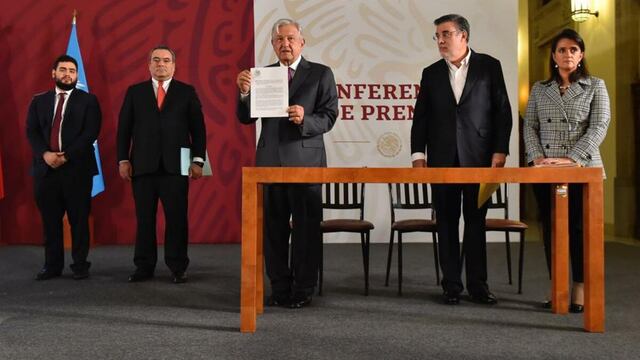 Si uno busca simplificar la cuestión, no se estaría leyendo adecuadamente la realidad que impera en la gestión de esta administración. Esperemos no caiga presa de la esquizofrenia.