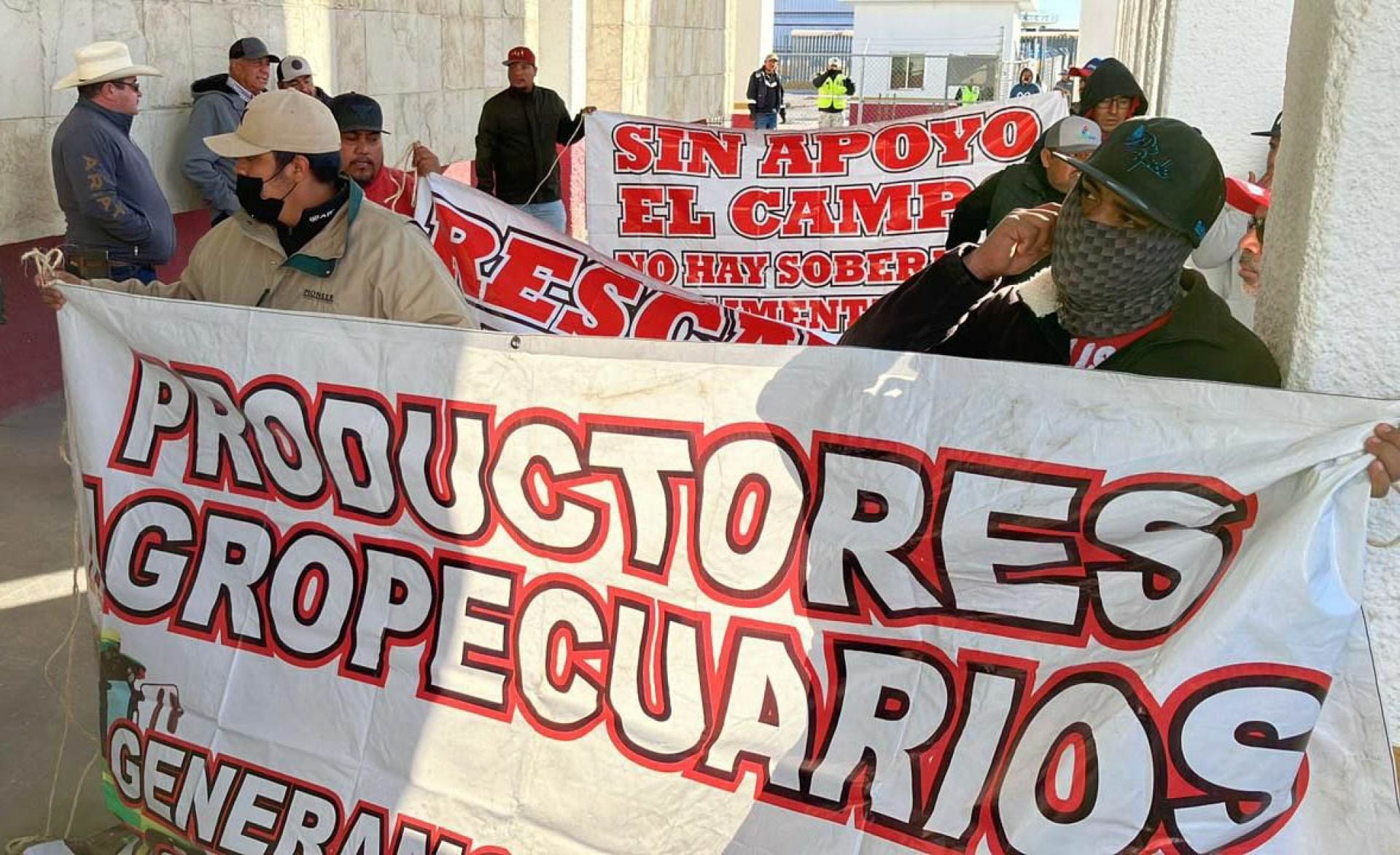 Bloqueo de agricultores en Ciudad Juárez.