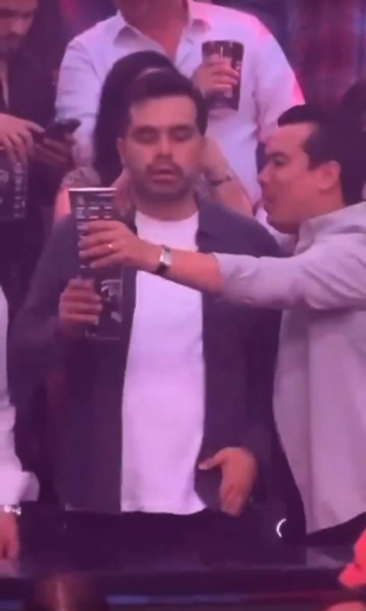 Video de Jorge Álvarez Máynez borracho en el concierto de Carín León