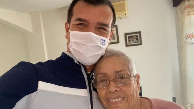 Jared Borgetti y su madre