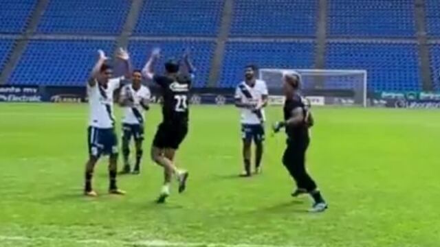 Reto viral en Club Puebla.