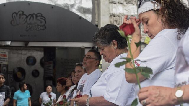 Ofrenda a 11 años de la tragedia del New's Divine.