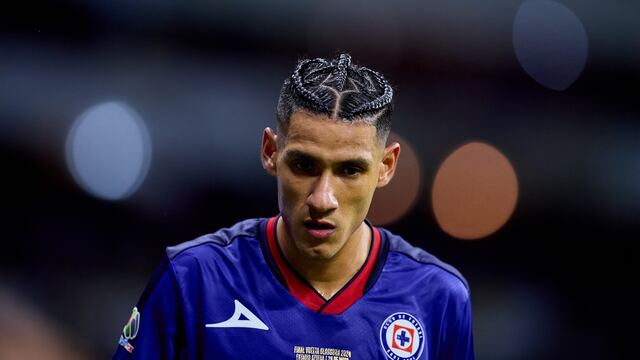 Uriel Antuna con Cruz Azul.