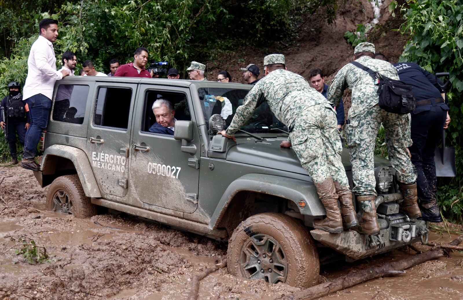 AMLO se queda atascado en su viaje a Acapulco