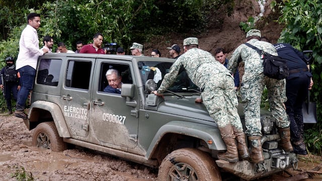 AMLO se queda atascado en su viaje a Acapulco
