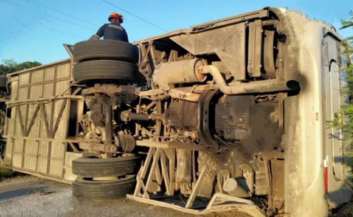 ¿Qué pasó en Yucatán? Volcadura de autobús deja 19 heridos